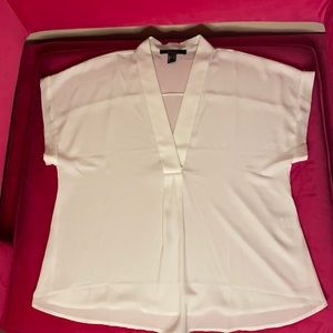 Loose flowy ivory blouse. FITS LARGE but tag M